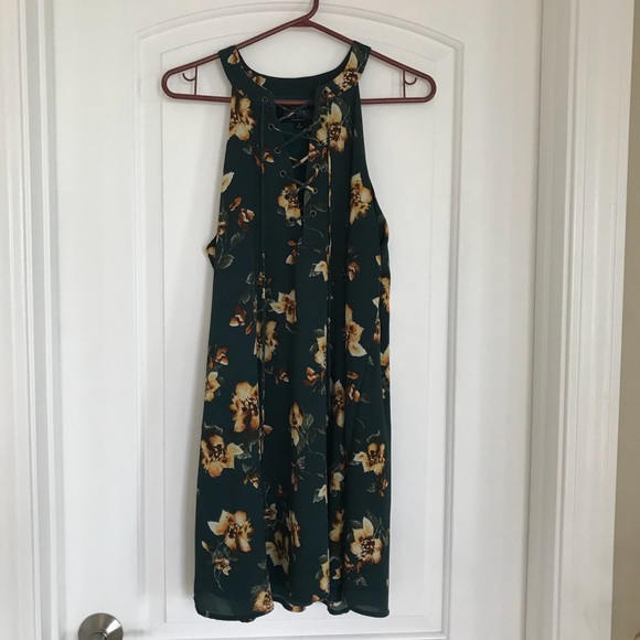 Sweet Wanderer / Blu Pepper Green Floral Dress - Picture 2 of 8